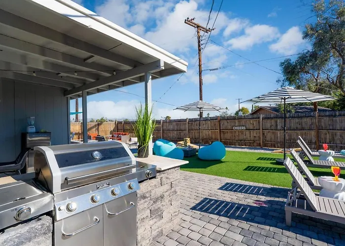 Heated Saltwater Pool I Hot Tub I Old Town I Bbq I Firepit *